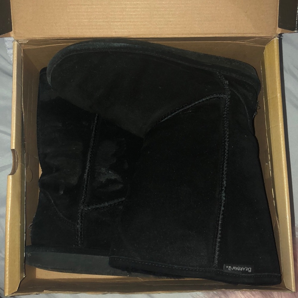 Black bear paw boots